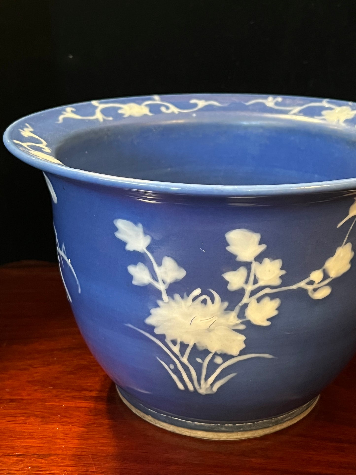 Antique Chinese Blue and White planter pot