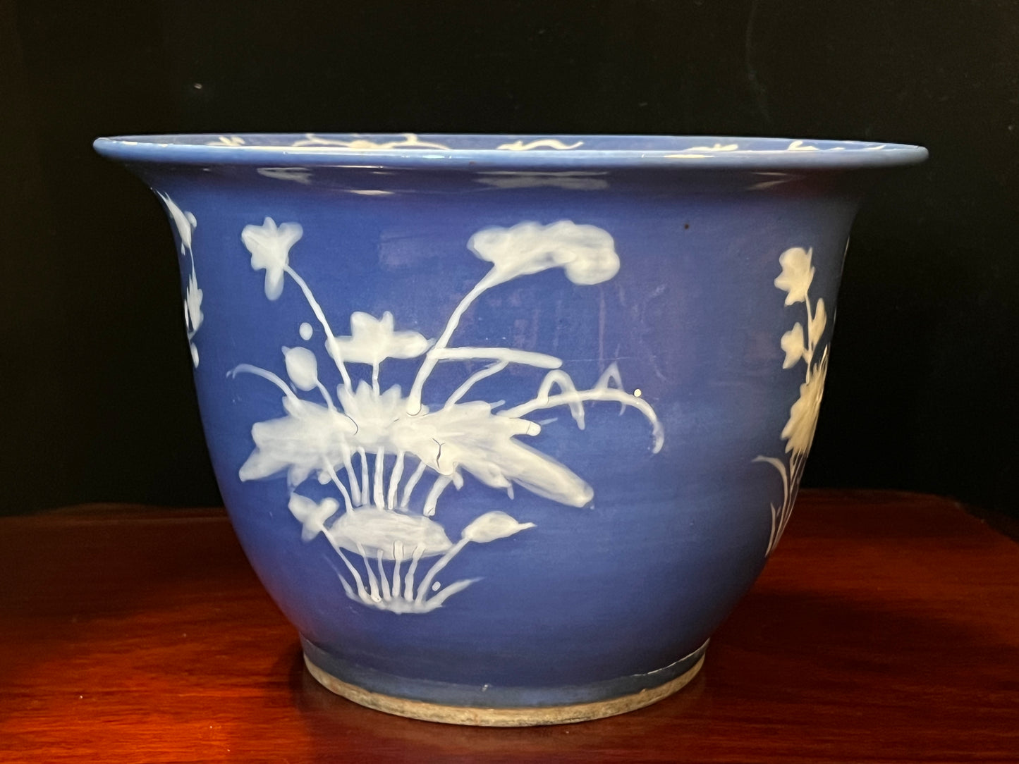 Antique Chinese Blue and White planter pot