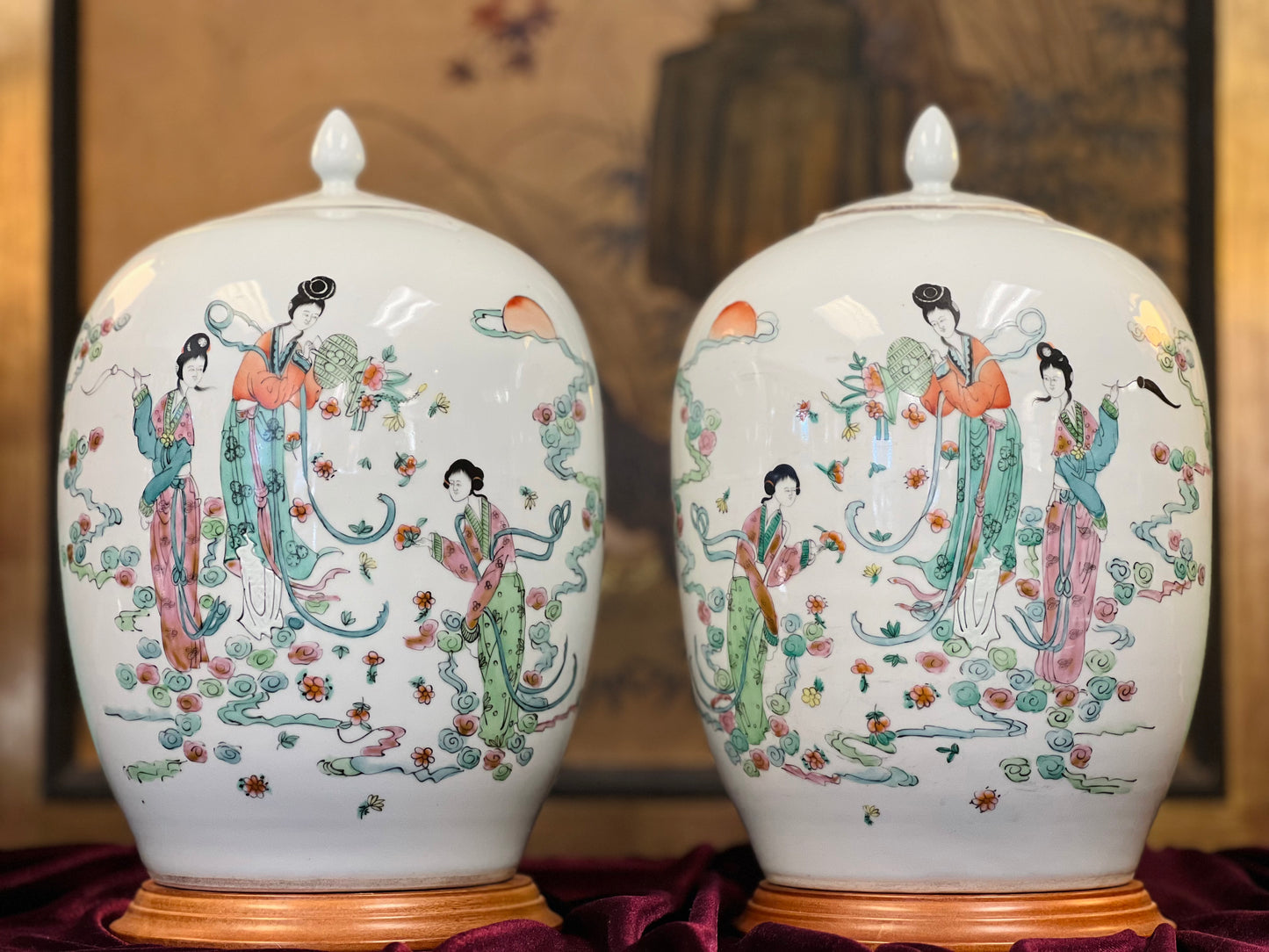 0768 pair of Chinese Antique Porcelain Ginger Jars Famille Rose